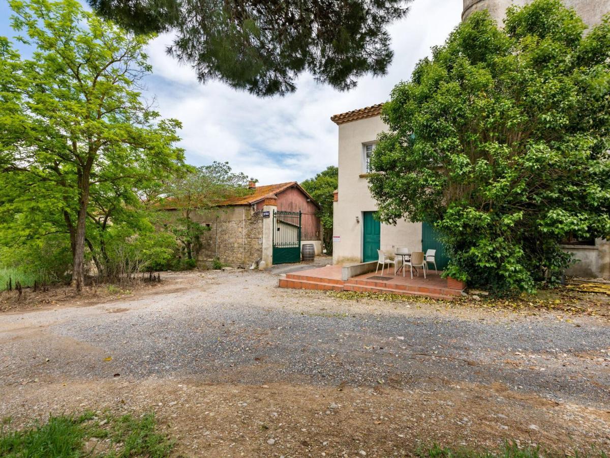 Apartment With Pool Amid Vineyards And Near The Beach Mèze Esterno foto