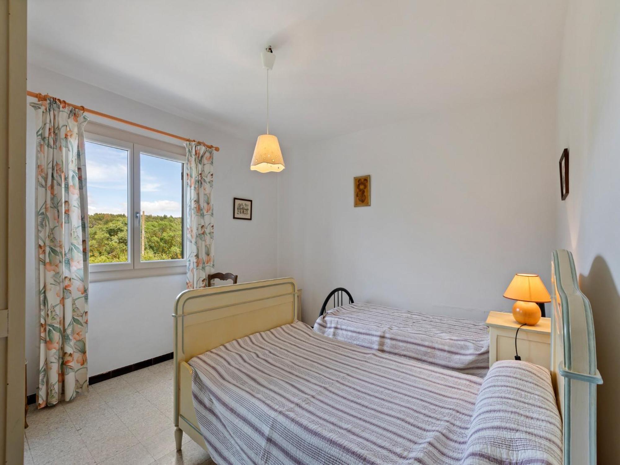 Apartment With Pool Amid Vineyards And Near The Beach Mèze Esterno foto